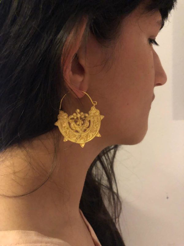 Pendientes almohades de plata dorada