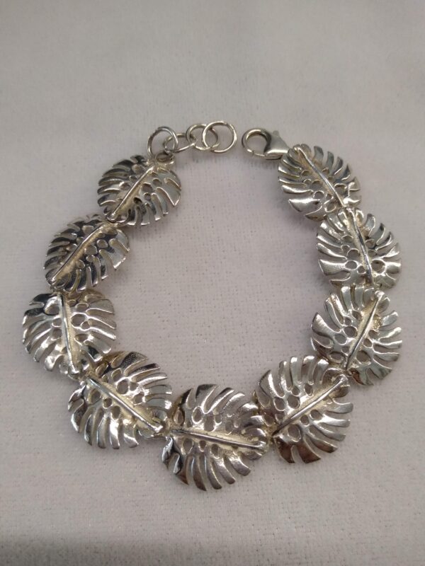 Pulsera de plata de hojas filodendro pequeñas