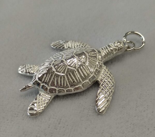 Colgante de plata de tortuga marina (chelonioidea) - Imagen 2