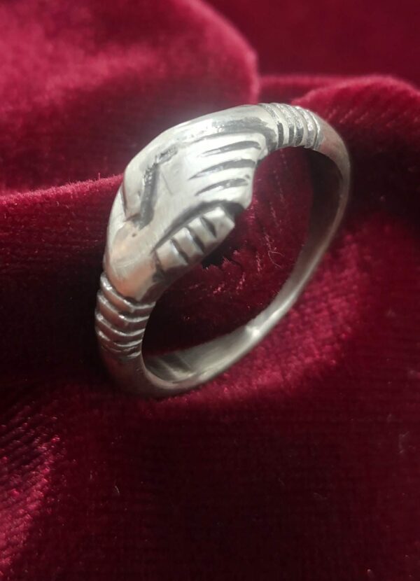 Anillo fede de plata pavonada