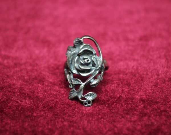 Anillo de rosa en plata