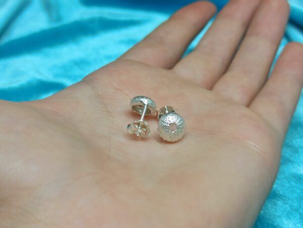 Pendientes de presión erizos de mar pequeños - Image 2