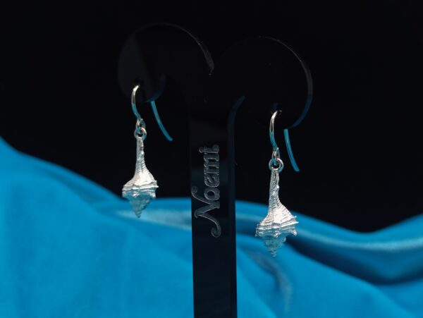 Pendientes caracola alargada de plata - Image 2